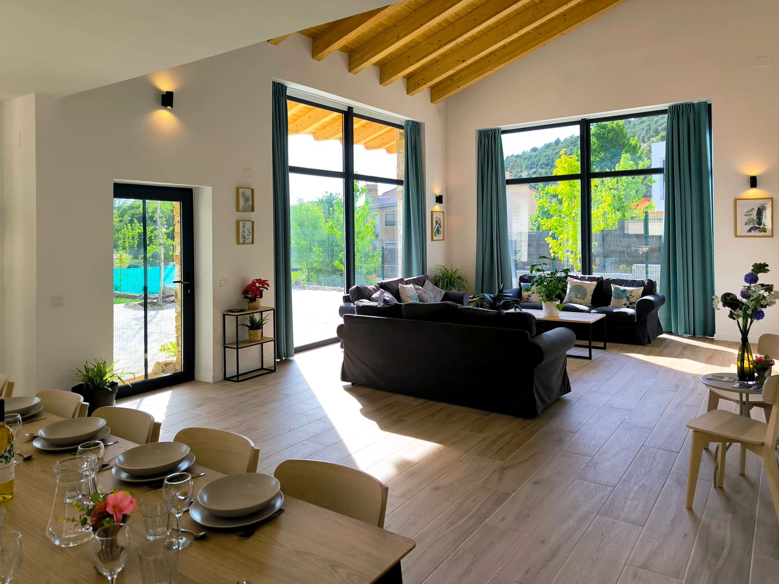 Salón — casa rural La Huertona de Castroserna (Segovia)