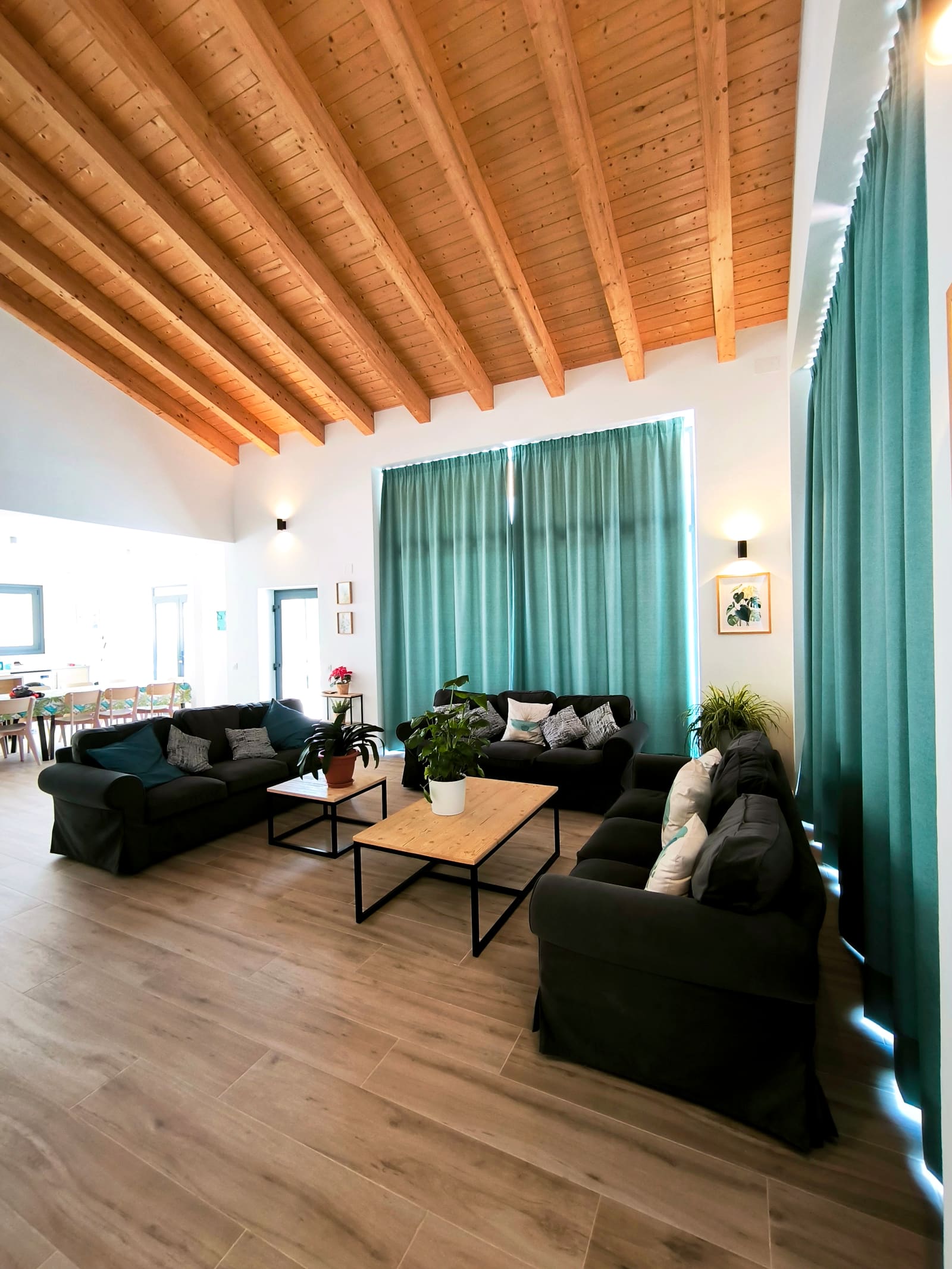 Salón — casa rural La Huertona de Castroserna (Segovia)